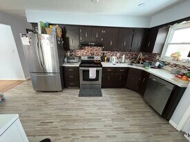 Building Photo - 16 Wilson Ave