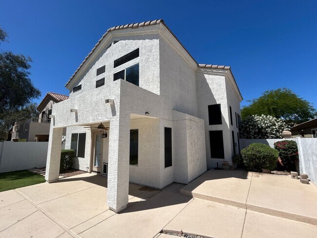 Building Photo - 4447 E Creosote Dr