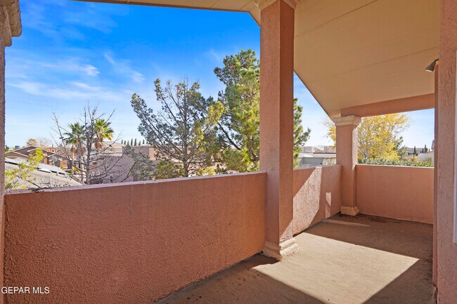 Building Photo - 3820 Tierra Campa Dr