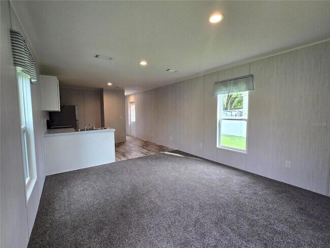 Building Photo - 24048 Ermine Rd