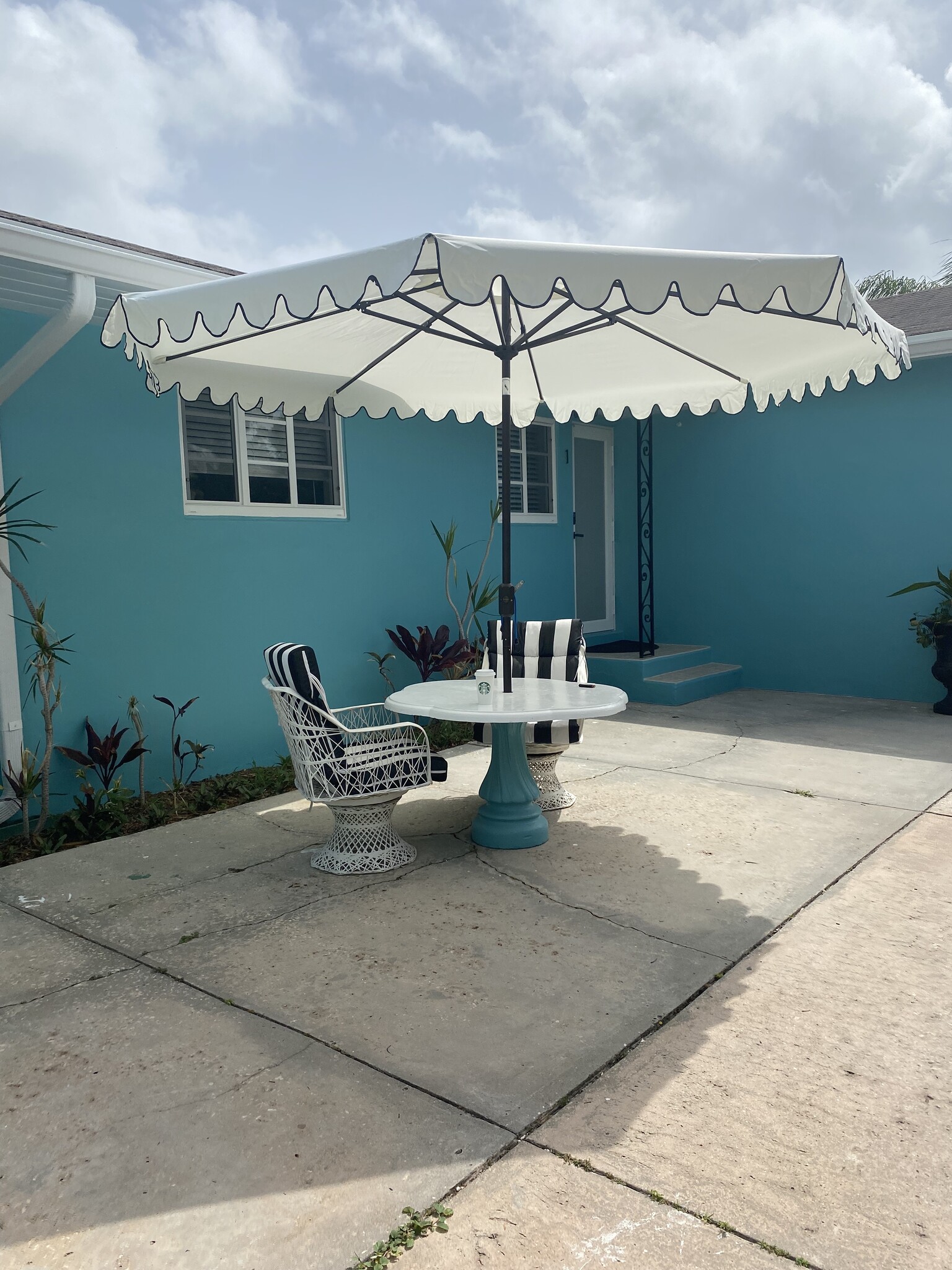 Patio area - 607 N L St