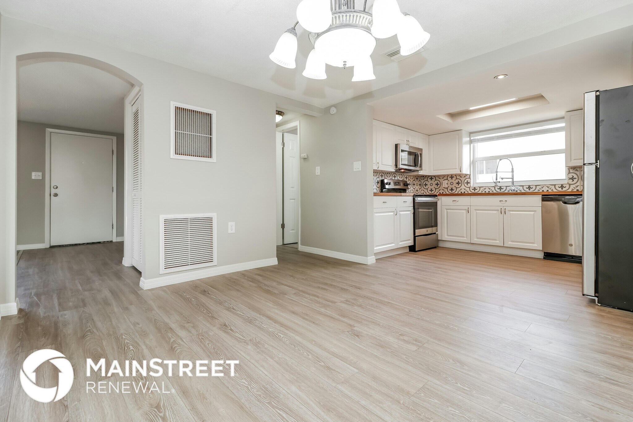 Building Photo - 9025 Collage Ln