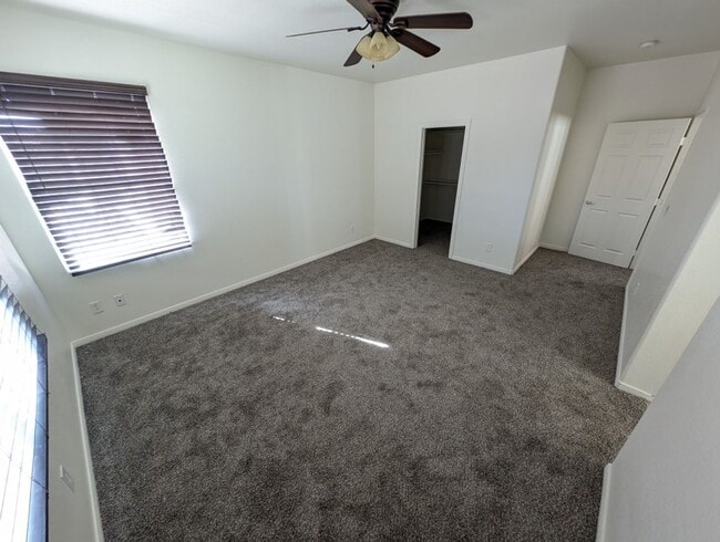 Building Photo - 7593 Perla Del Mar Ave