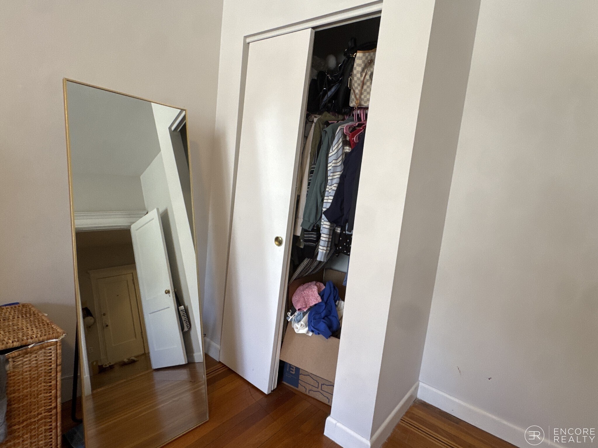 Building Photo - 11 Stearns Rd