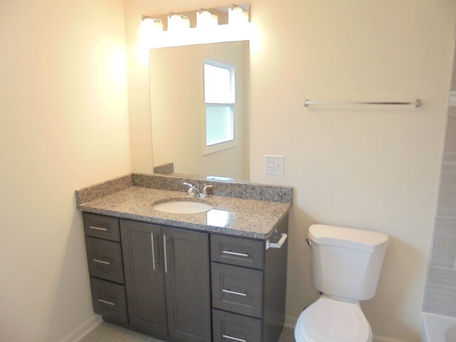 Building Photo - 4513 David Ln