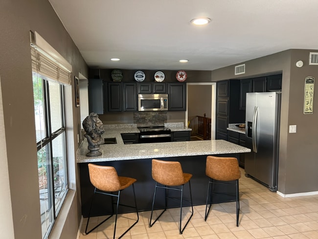 Building Photo - 7402 W Kerry Way
