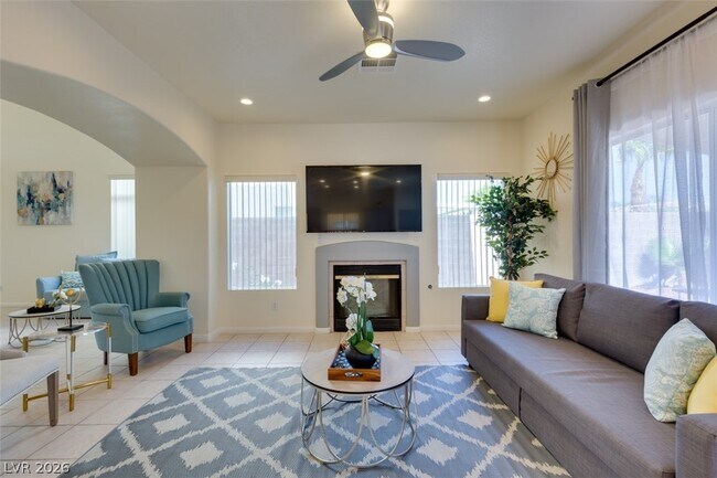 Building Photo - 7886 Blue Brook Dr