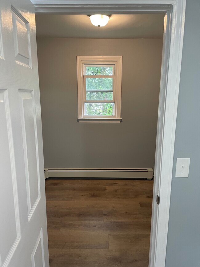 Bonus room - 301 Prospect St