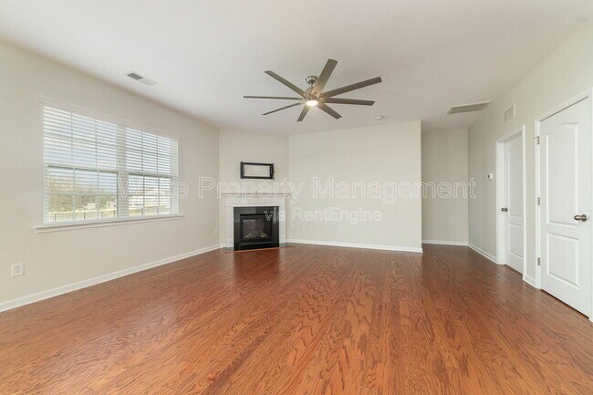 Building Photo - 7922 Kelburn Ln