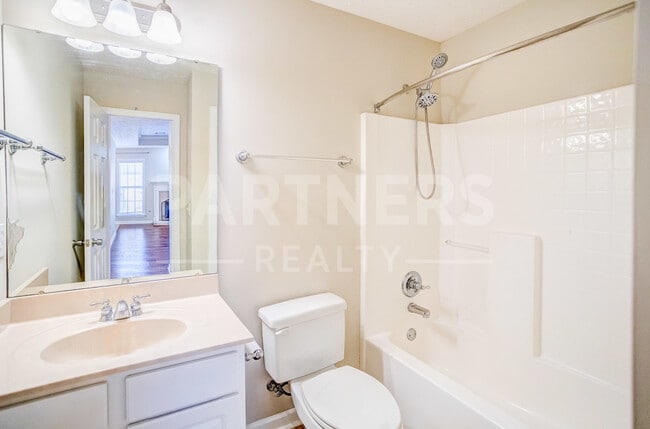 Building Photo - 1336 Cameron Ct