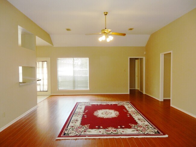 Building Photo - 16611 Colony Terrace Dr