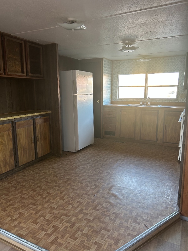 Building Photo - 324 W Blanco Blvd