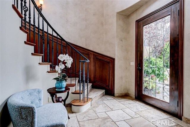 Building Photo - 853 6th St