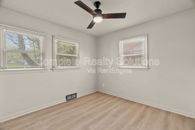Building Photo - 9516 Jannette Dr