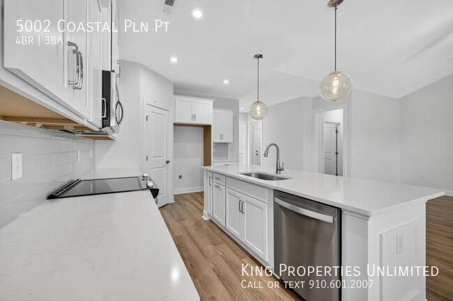 Building Photo - 5002 Coastal Pln Pt