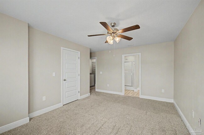 Building Photo - 9055 Golden Eye Dr