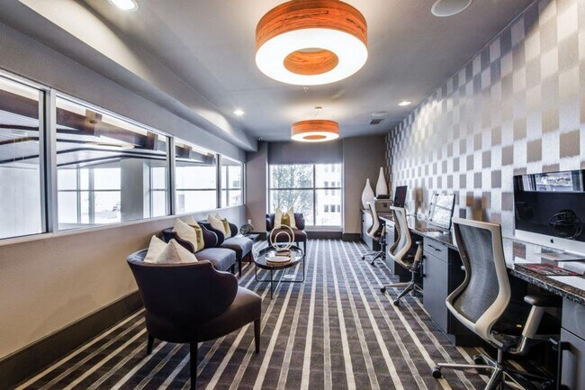 Building Photo - 680 Executive Dr