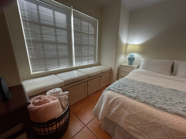 Building Photo - Beautiful Mediterranean 2-Bedroom House in...