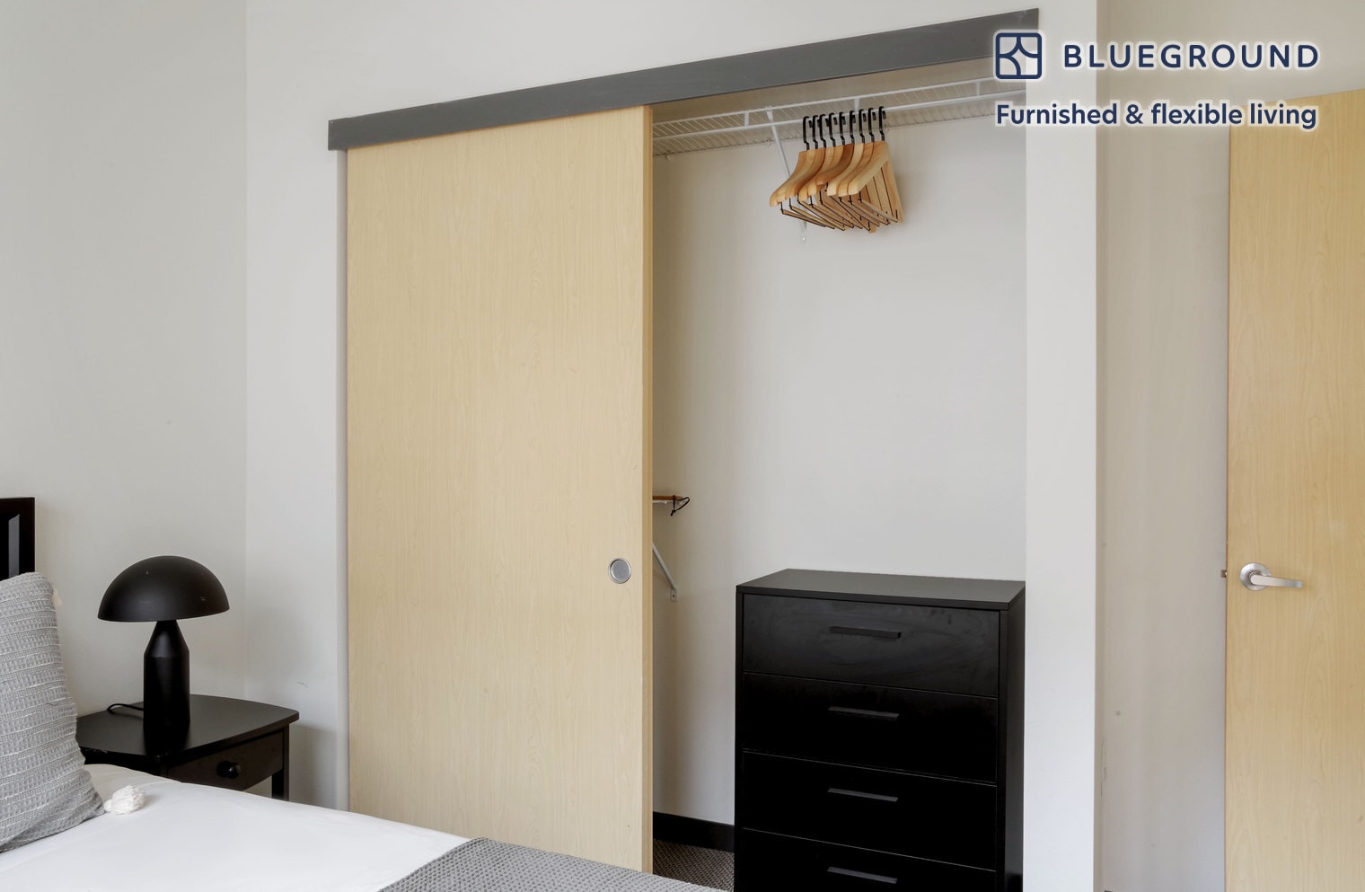 Building Photo - 15511 NE 22 Pl