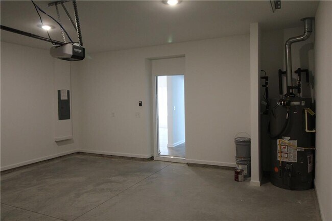 Building Photo - 5508 Coalie Trce