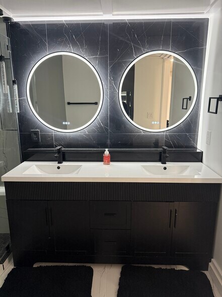 Building Photo - 145 15th St NE