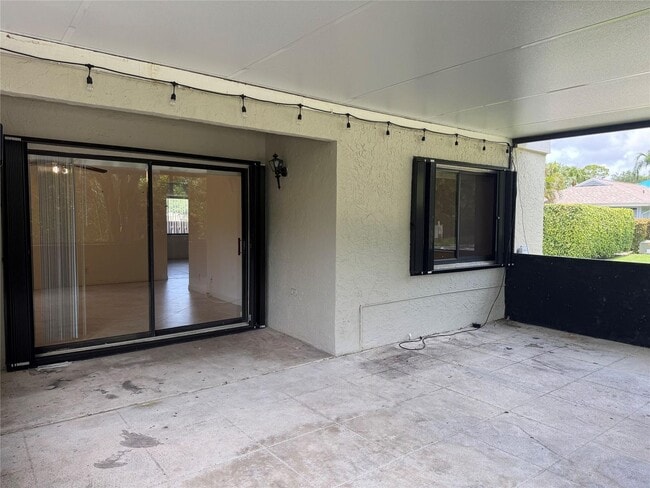 Building Photo - 16360 Water Way