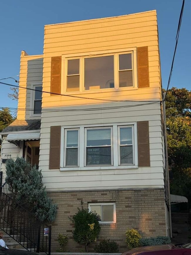Primary Photo - 7506 Cottage Ave