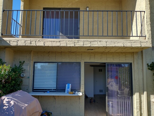 Building Photo - 5314 Los Coyotes Dr