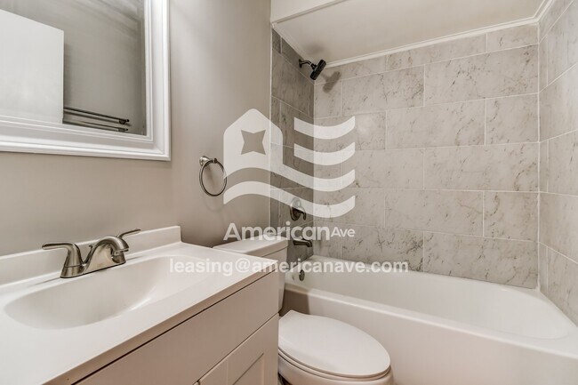 Building Photo - 4808 Court I