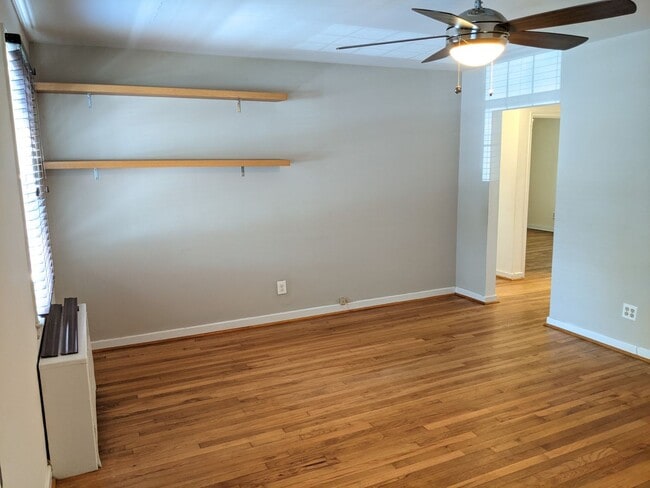 Building Photo - Updated and extremely well-maintained Rock...