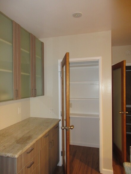 Pantry - 4223 La Salle Ave