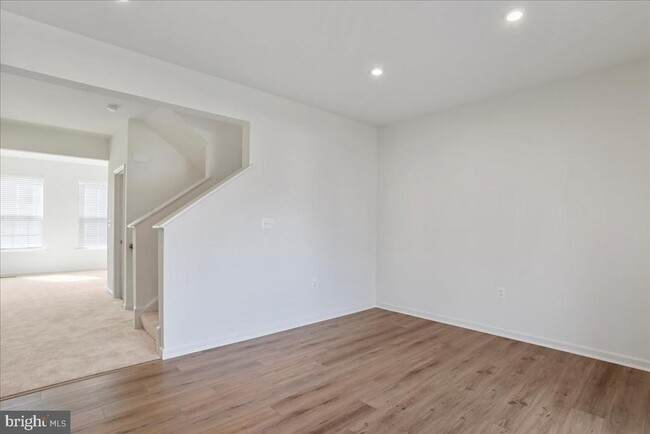 Building Photo - 85 Stafford Pl