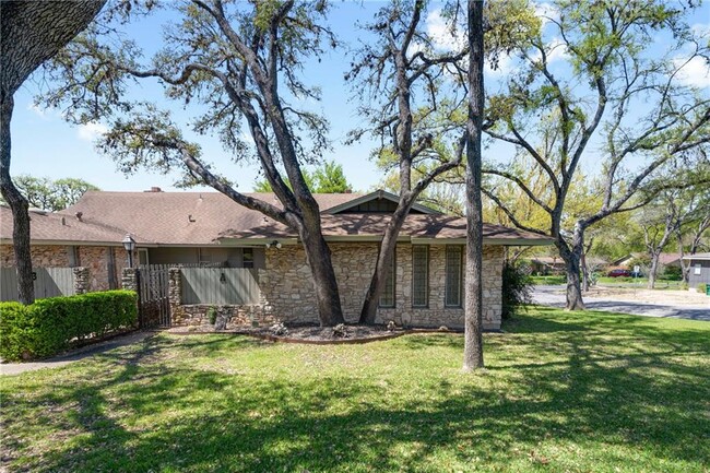 Building Photo - 2100 Rabb Rd