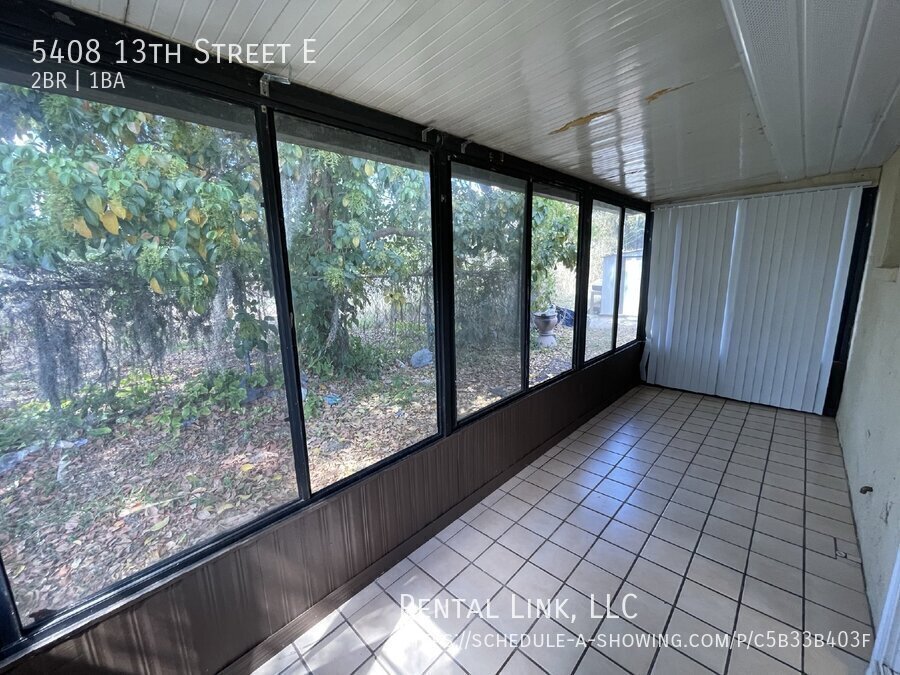 Building Photo - 5408 13th St E