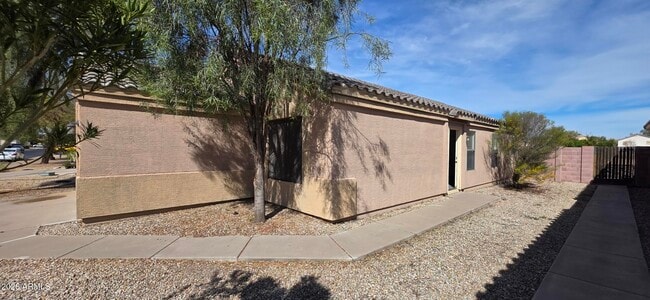 Building Photo - 6642 E Lush Vista View