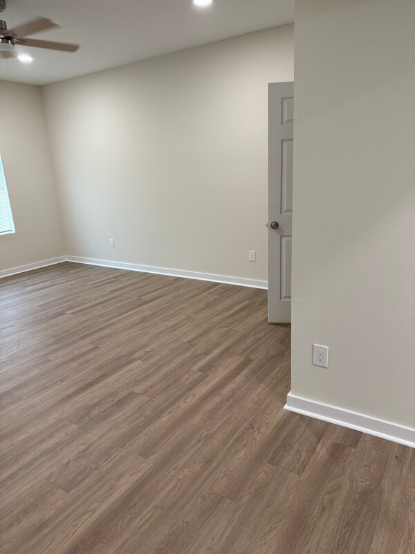 Building Photo - 2241 Parkin Rd