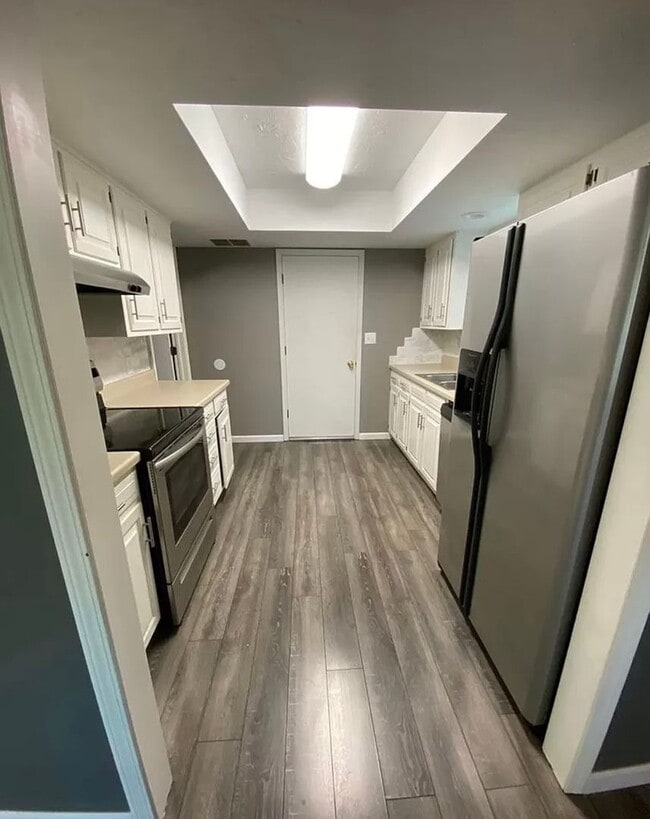 Building Photo - Lovely 3 bedroom, 2 bathroom house for ren...