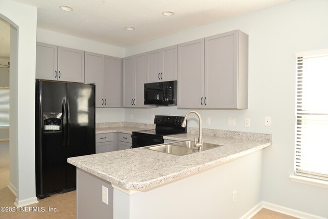 Building Photo - 668 Drake Bay Terrace