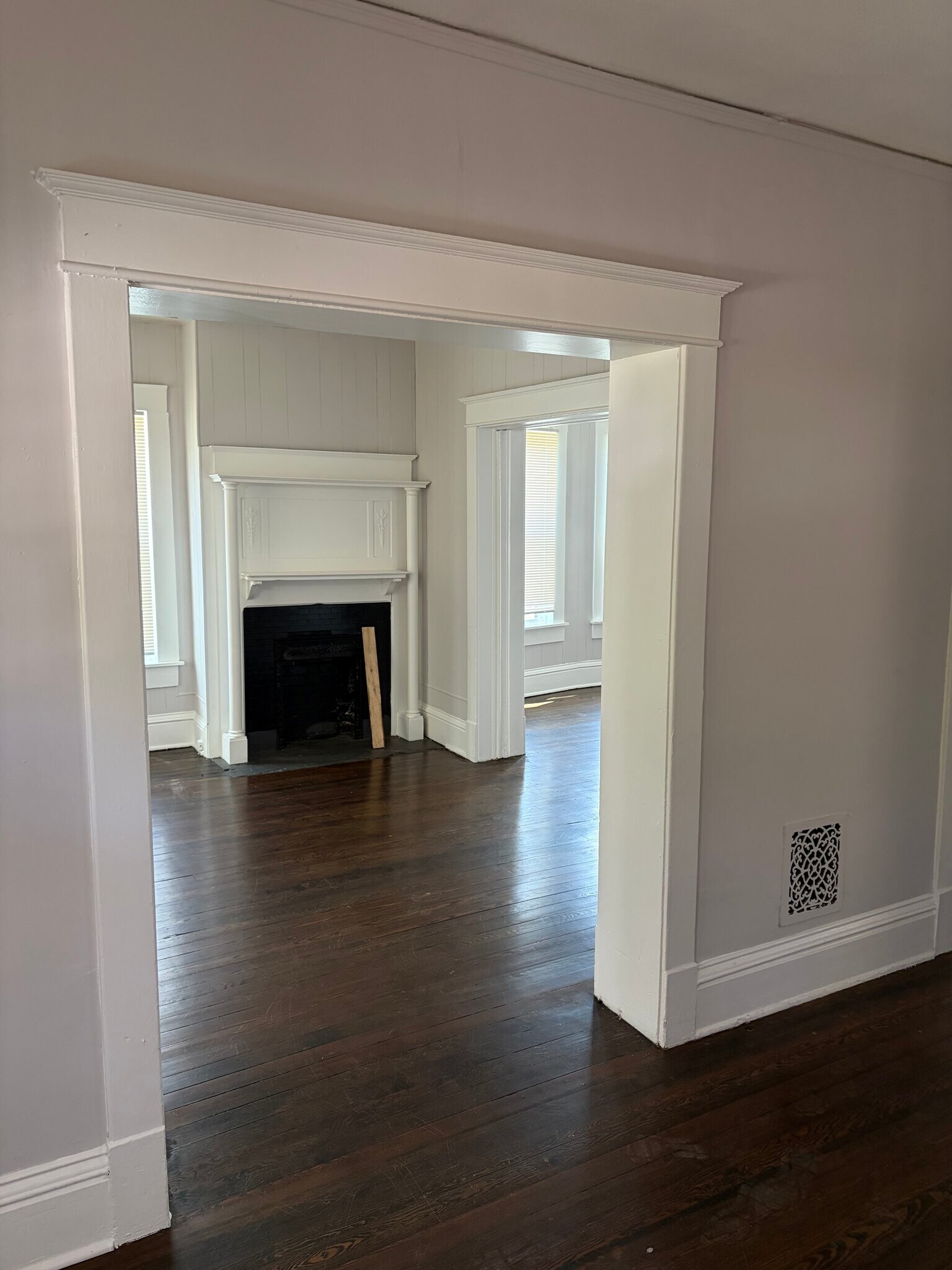 Building Photo - 2624 Montgall Ave