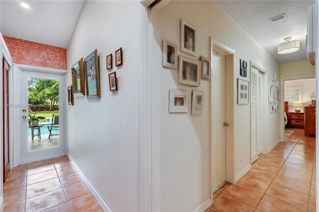 Building Photo - 8465 SW 96th St