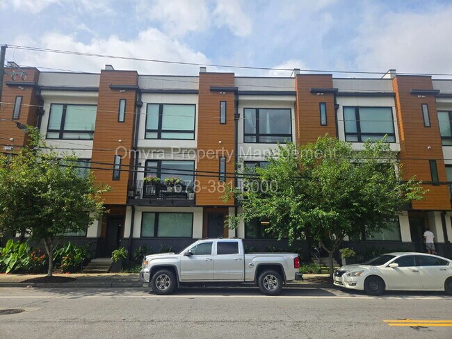 Building Photo - Luxurious 3 Bedroom Home near East Atlanta!