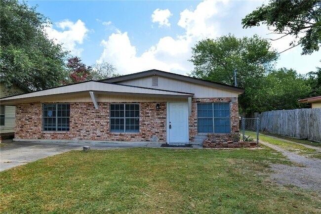 Building Photo - 10822 Mayfield Dr