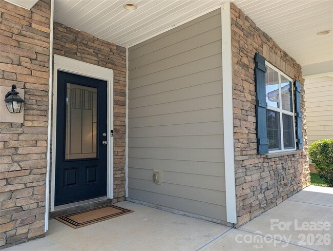 Building Photo - 132 Cherry Bark Dr