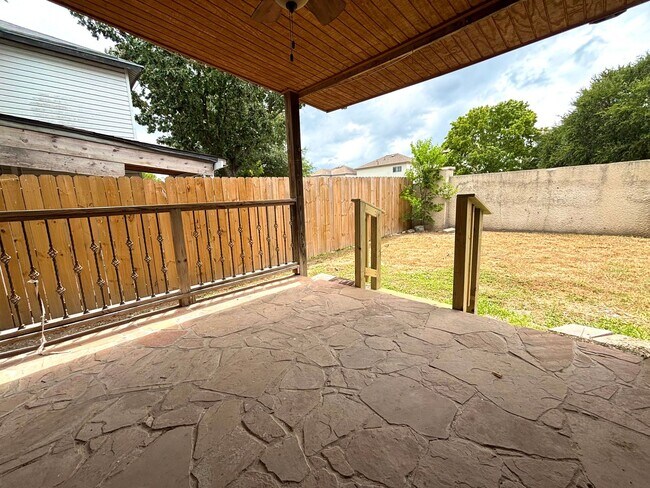Building Photo - Spacious 2-Story Home Near Medical Center,...