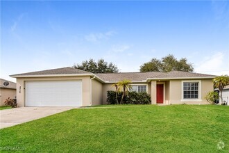 Building Photo - 2716 SW 11th Ct