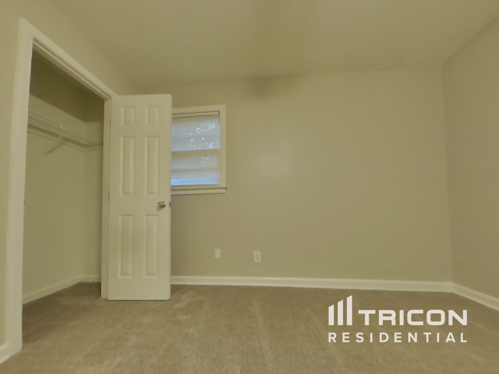 Building Photo - 1411 Wildwood Dr
