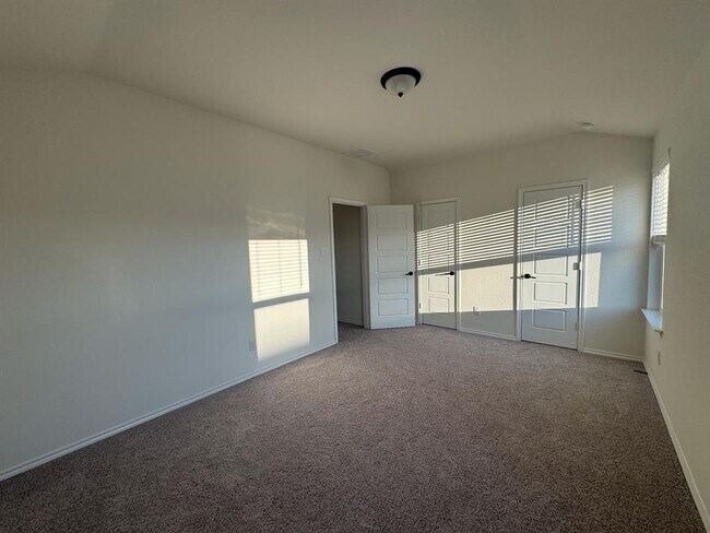Building Photo - 418 St Cindy's Wy