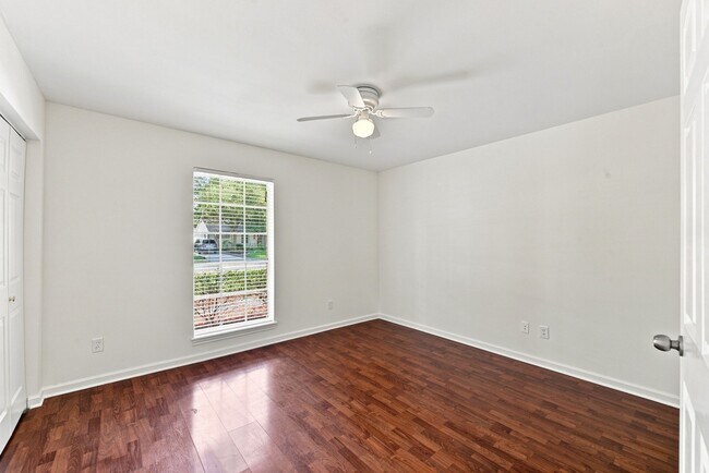 Building Photo - 10715 Wickersham Ln