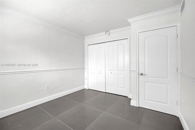 Building Photo - 3245 Virginia St