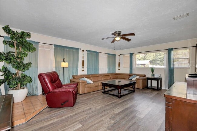 Building Photo - 11636 Osceola Rd